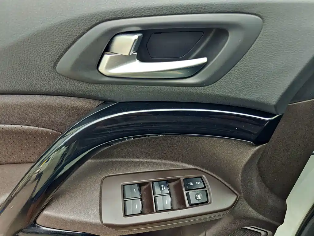 GAC Motor GS4 Hybrid — фото 31