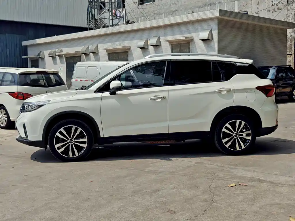 GAC Motor GS4 Hybrid — фото 7
