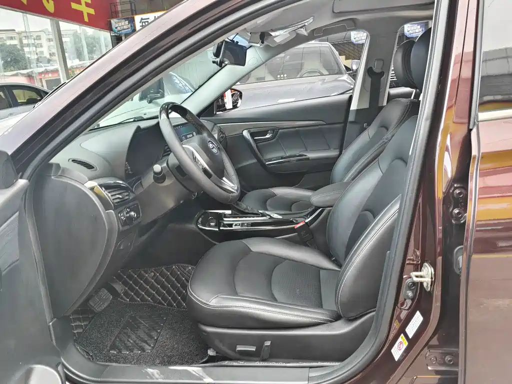 GAC Motor Trumpchi GA6 — фото 3