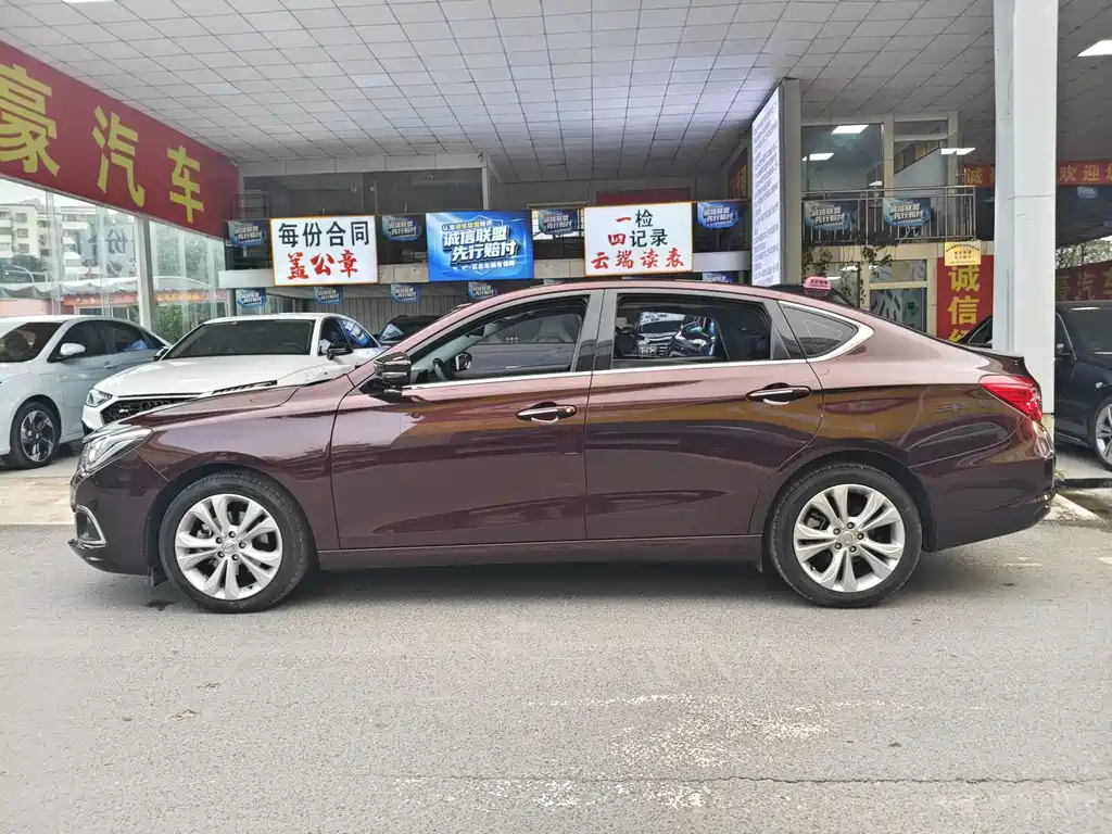 GAC Motor Trumpchi GA6 — фото 10