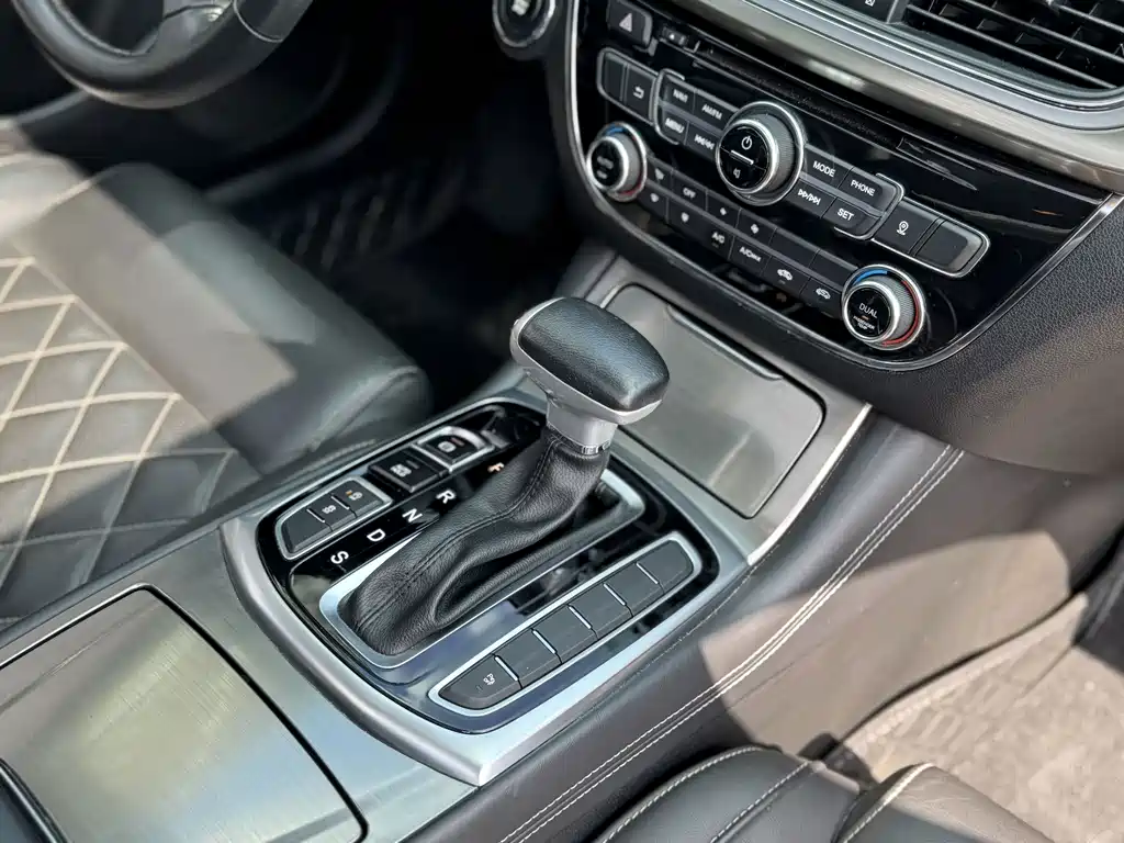 GAC Motor Trumpchi GA8 — фото 19