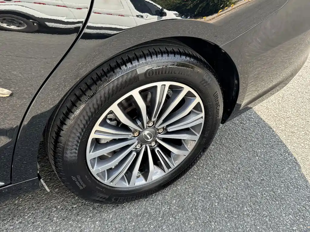 GAC Motor Trumpchi GA8 — фото 10