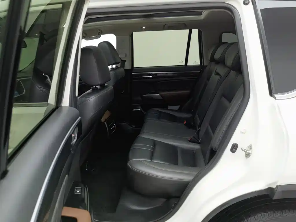GAC Motor Trumpchi GS7 — фото 15