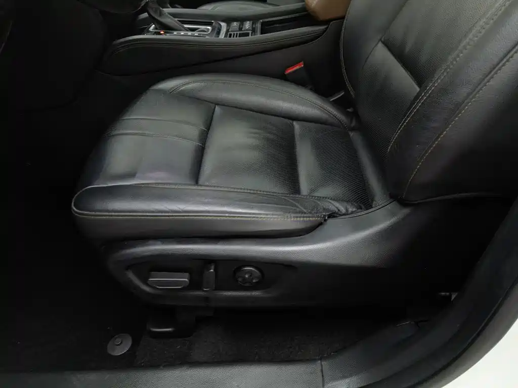 GAC Motor Trumpchi GS7 — фото 20