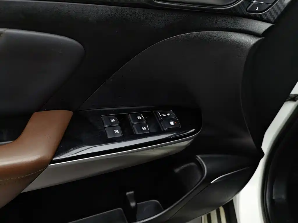 GAC Motor Trumpchi GS7 — фото 9