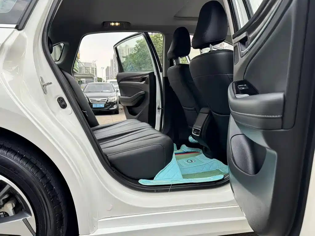 GAC Motor Trumpchi GA6 — фото 15