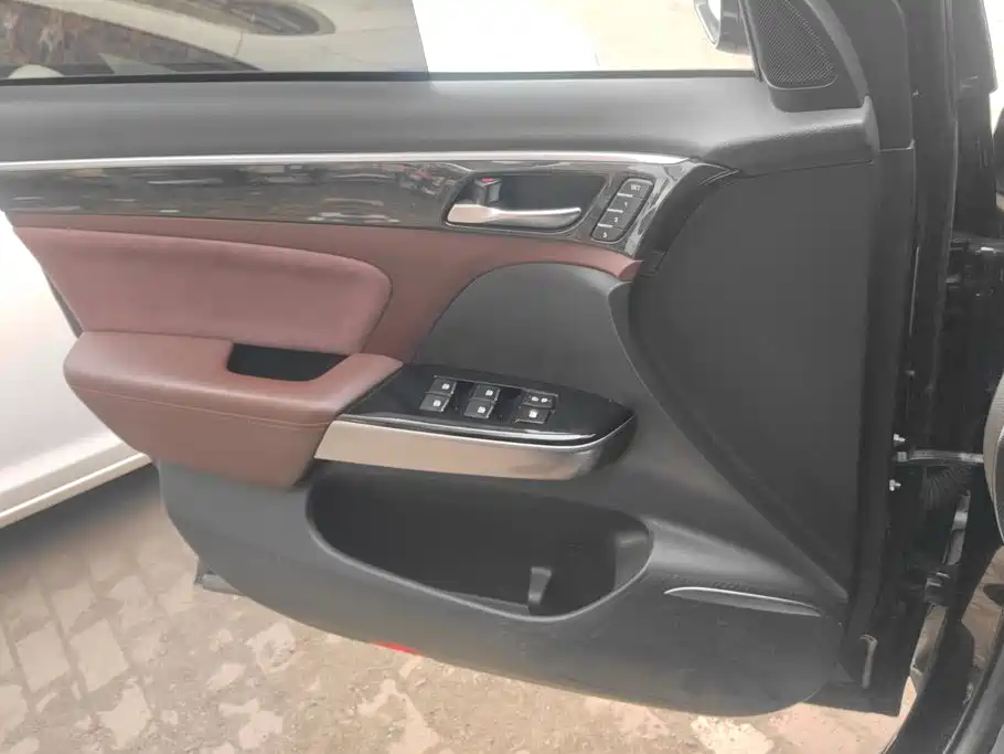 GAC Motor Trumpchi GS8 — фото 7