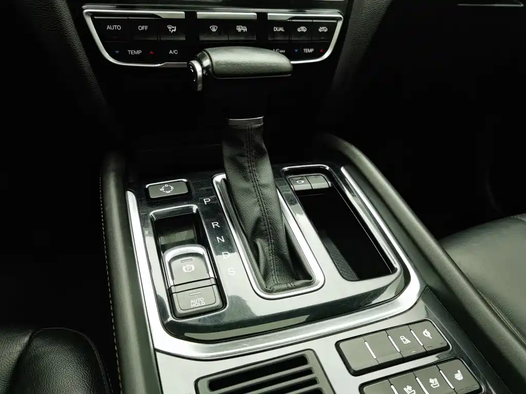 GAC Motor Trumpchi GS7 — фото 13