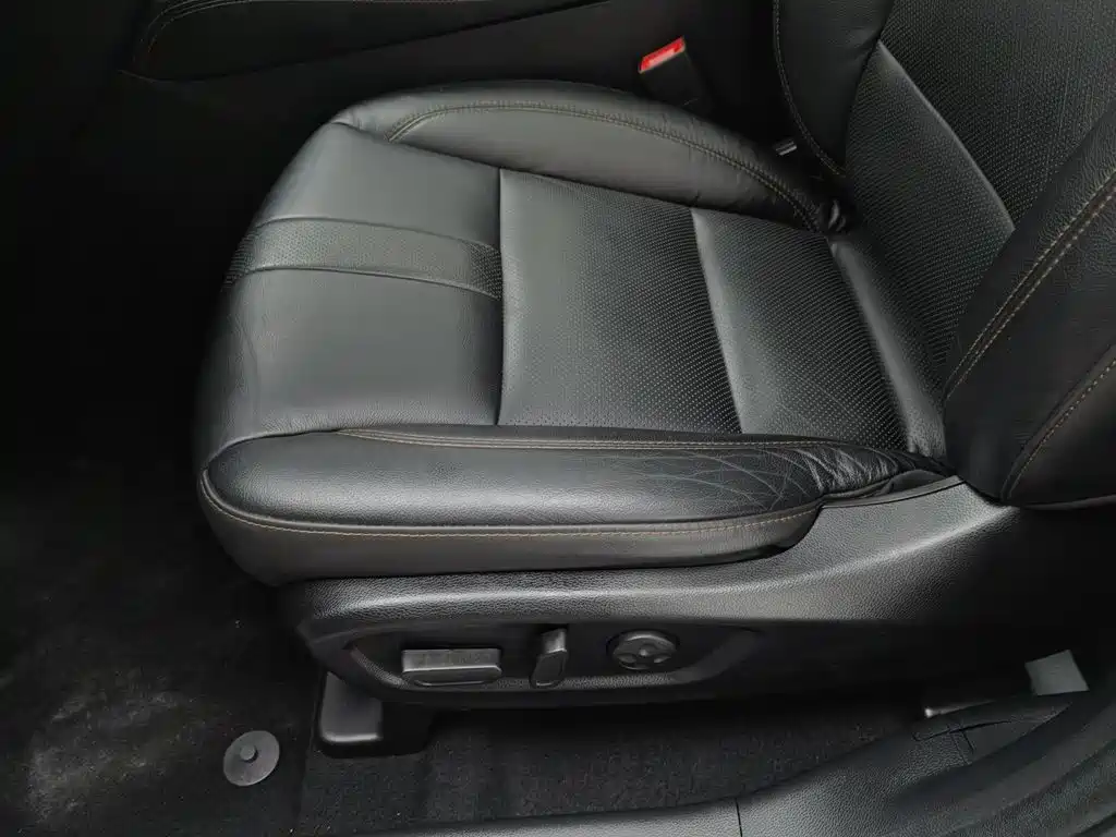 GAC Motor Trumpchi GS7 — фото 20