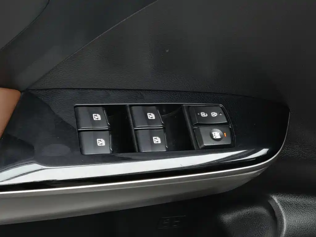 GAC Motor Trumpchi GS7 — фото 9