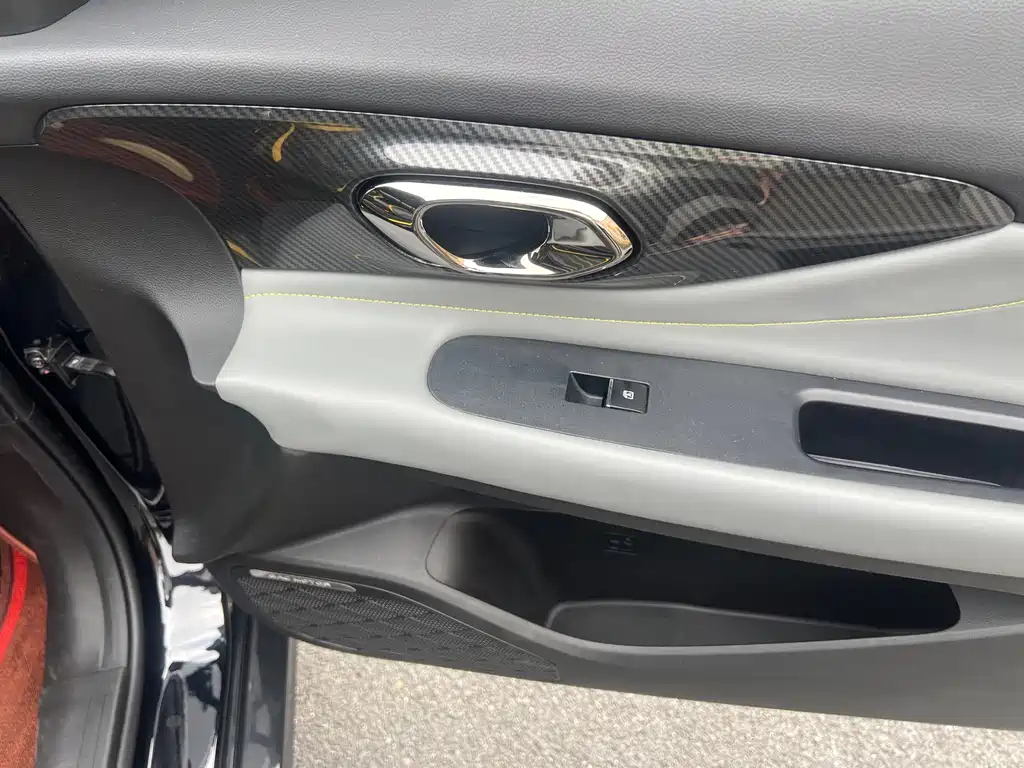 GAC Motor Shadow Leopard — фото 13