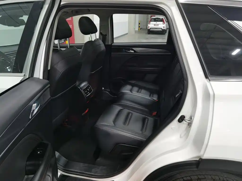 GAC Motor GS4 Plus — фото 15