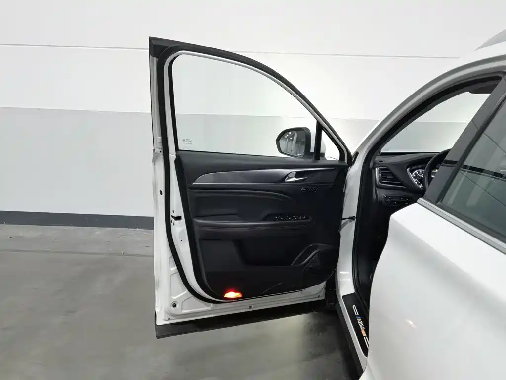GAC Motor GS4 Plus — фото 8
