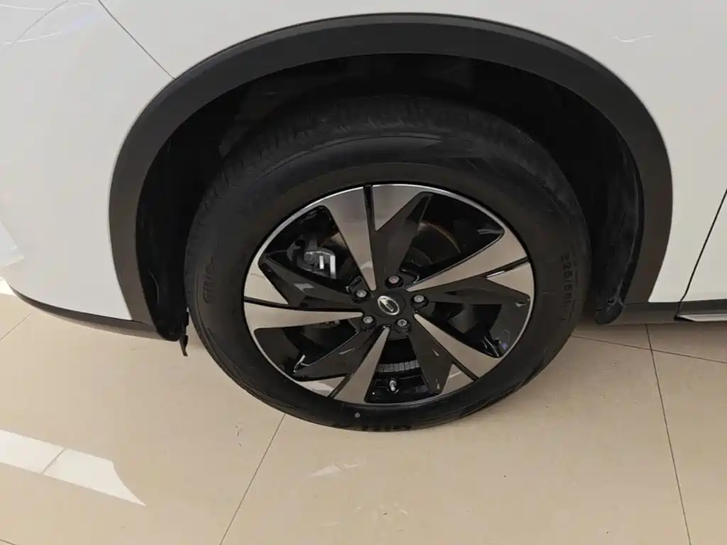GAC Motor Trumpchi GS4 — фото 22