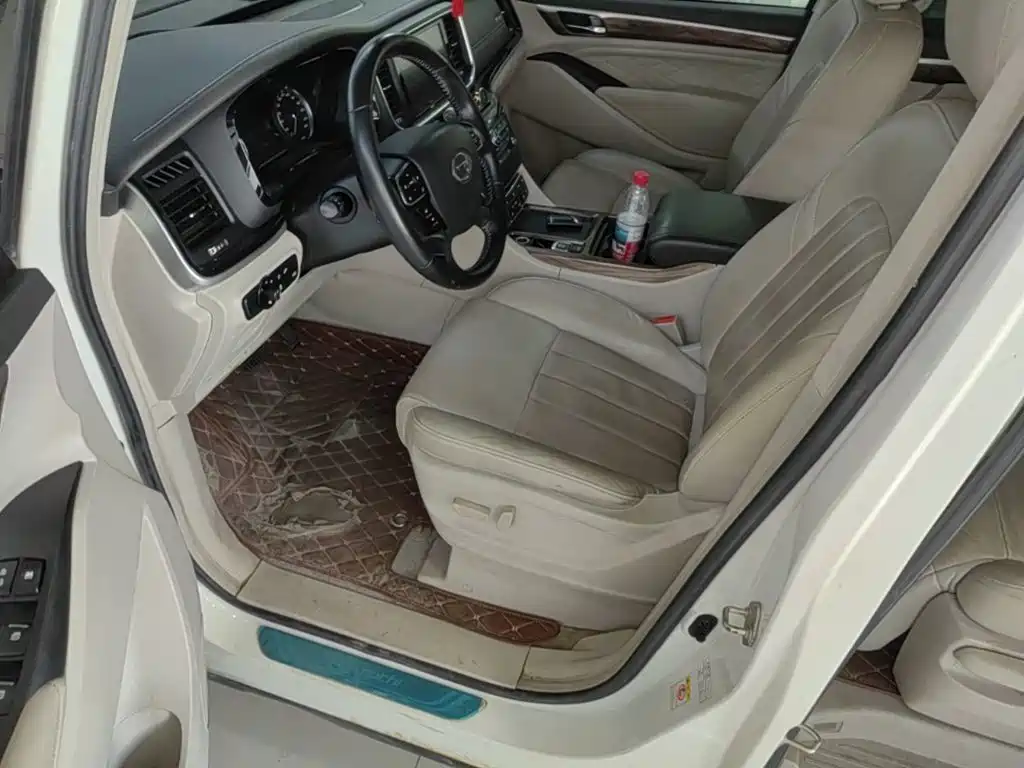 GAC Motor Trumpchi M8 — фото 15
