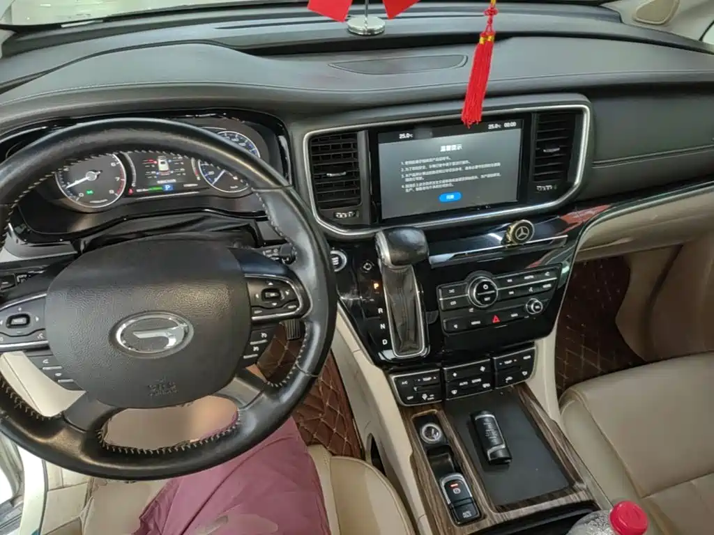 GAC Motor Trumpchi M8 — фото 9