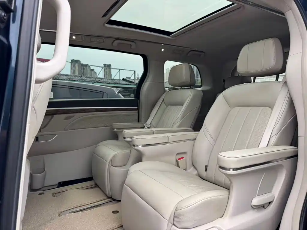 GAC Motor Trumpchi M8 — фото 8