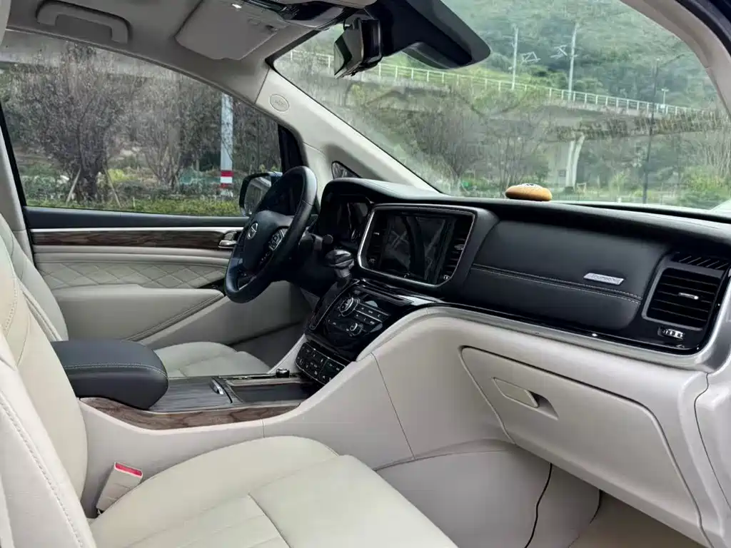 GAC Motor Trumpchi M8 — фото 10