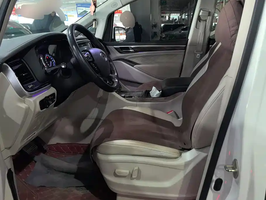 GAC Motor Trumpchi M8 — фото 9