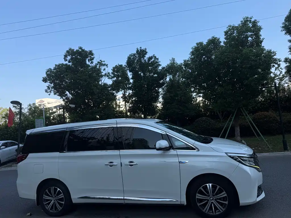 GAC Motor Trumpchi M8 — фото 4