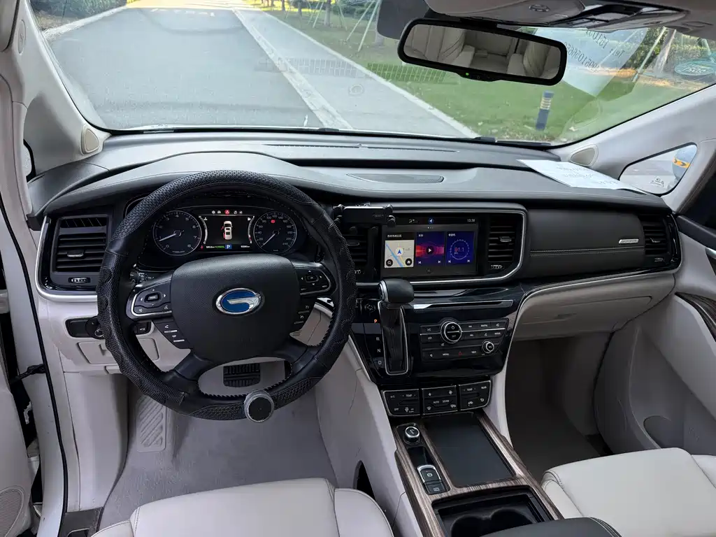 GAC Motor Trumpchi M8 — фото 9