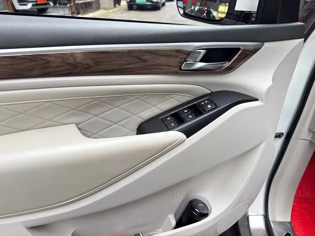 GAC Motor Trumpchi M8 — фото 15
