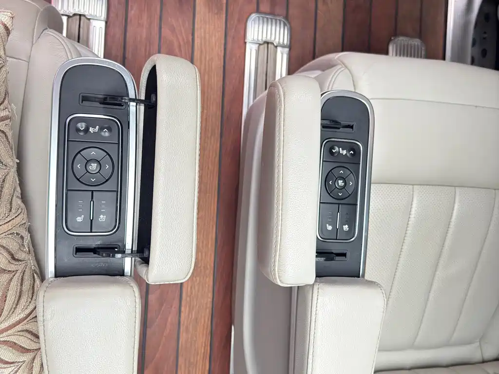 GAC Motor Trumpchi M8 — фото 10