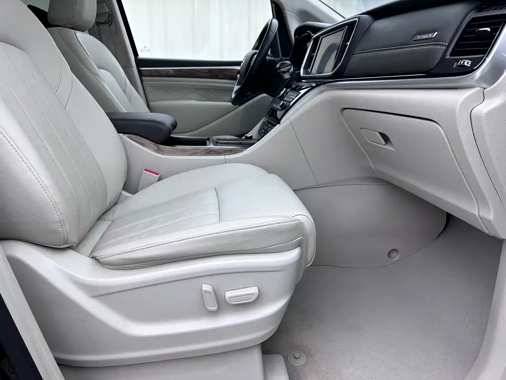GAC Motor Trumpchi M8 — фото 9