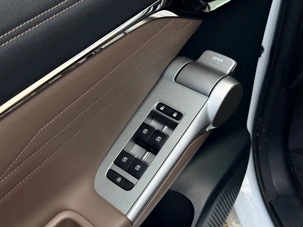 GAC Motor Trumpchi GS4 — фото 21