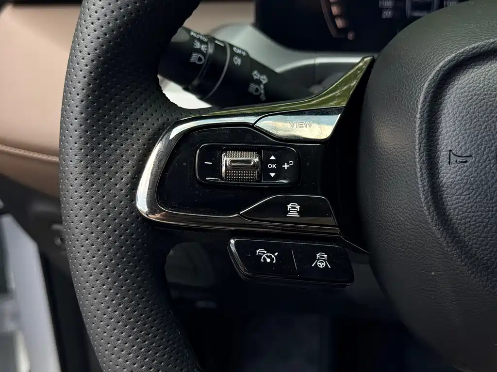 GAC Motor Trumpchi GS4 — фото 23