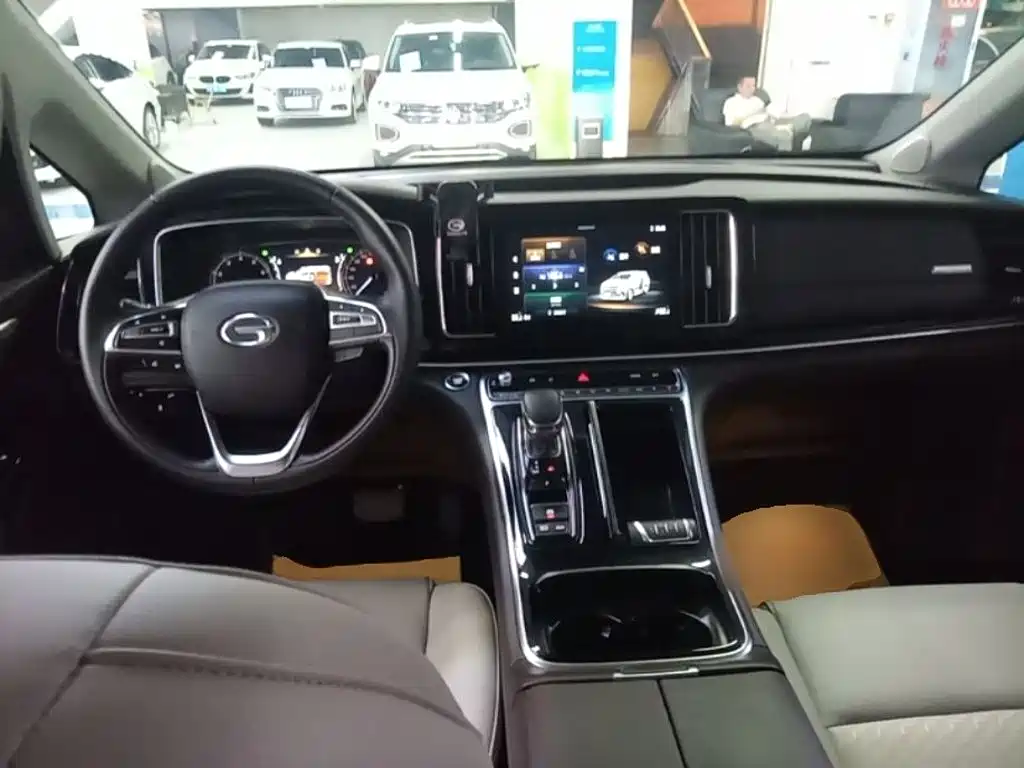 GAC Motor Trumpchi M8 — фото 9