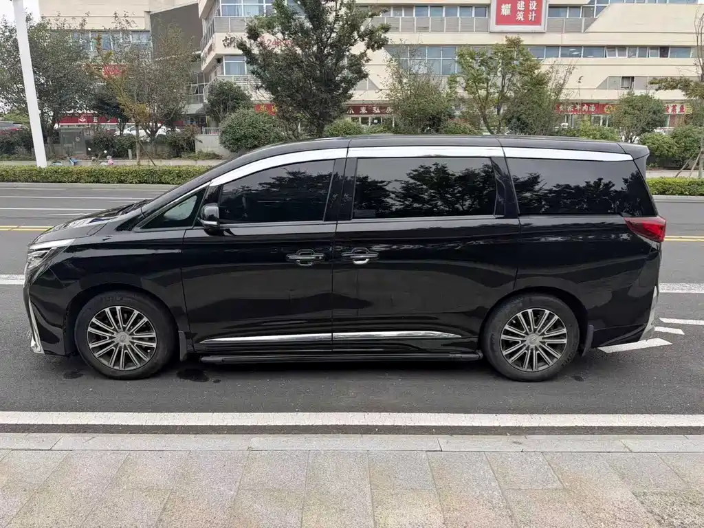 GAC Motor Trumpchi M8 — фото 4