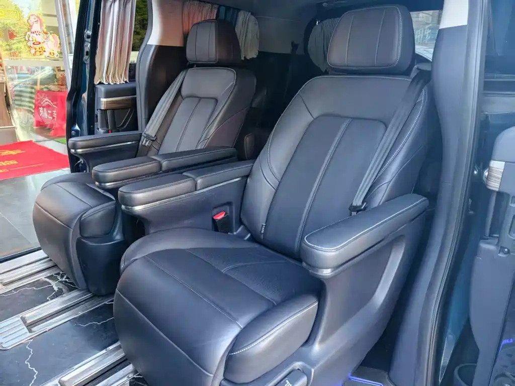 GAC Motor Trumpchi M8 — фото 8