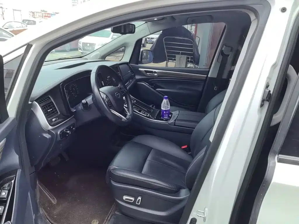 GAC Motor Trumpchi M8 — фото 14