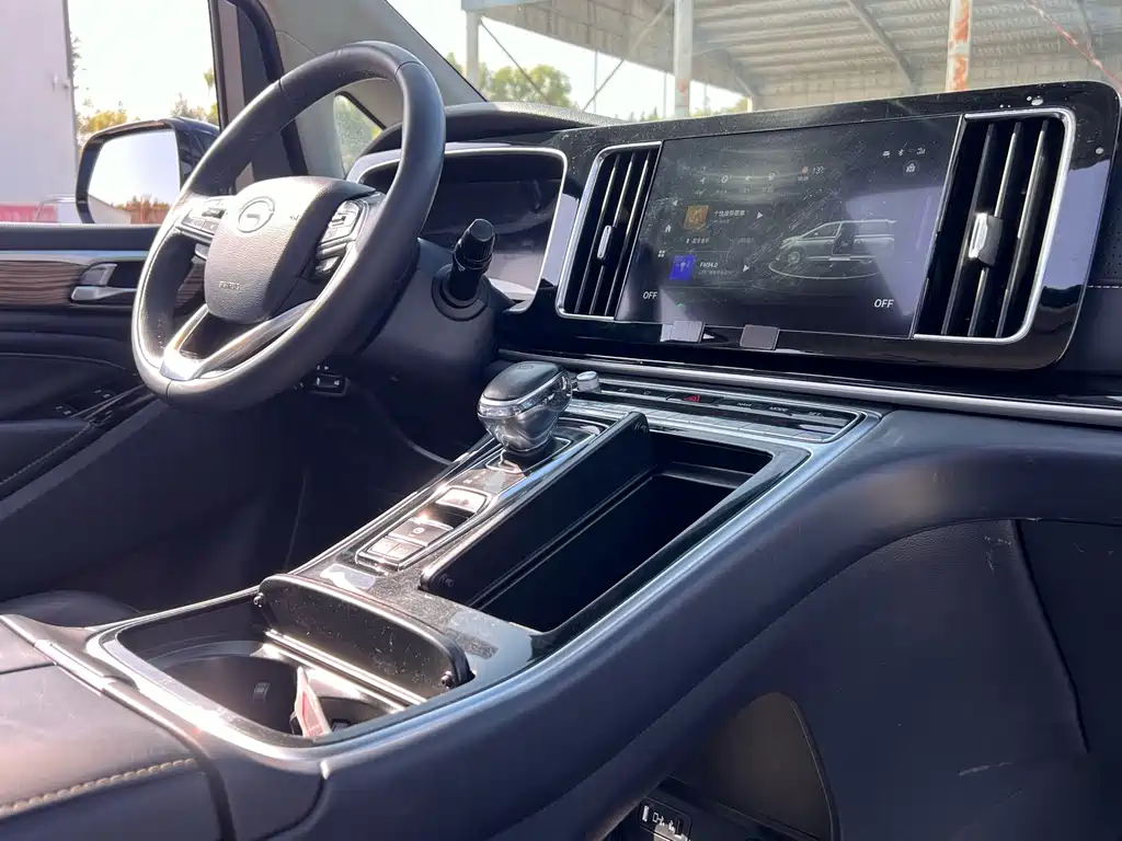 GAC Motor Trumpchi M8 — фото 17