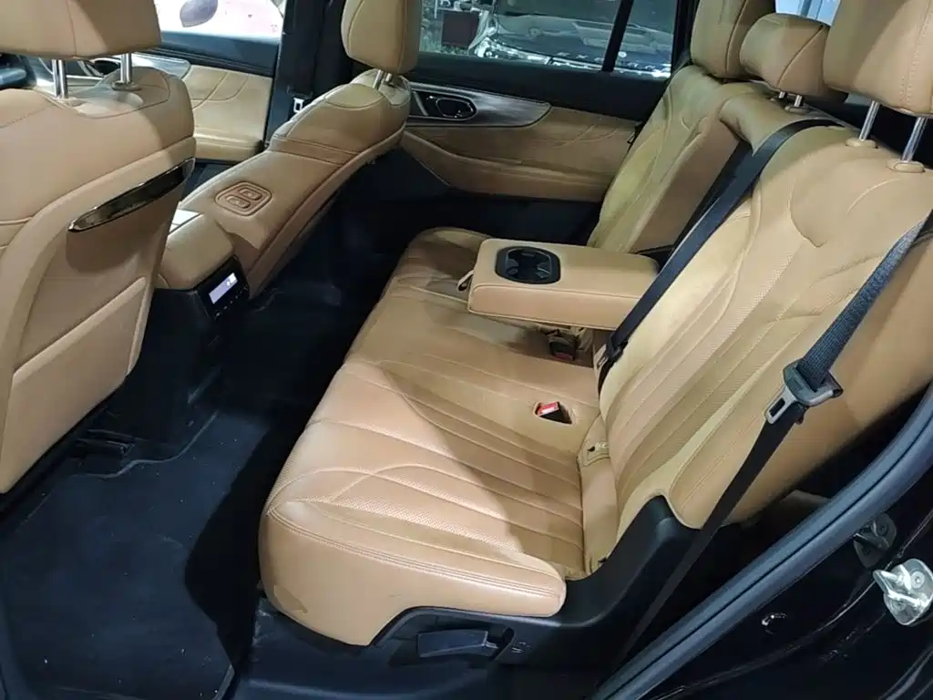 GAC Motor Trumpchi ES9 — фото 16
