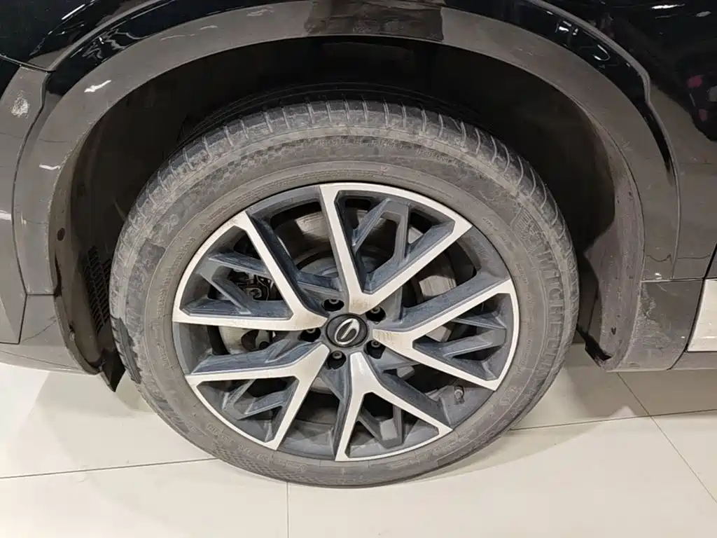 GAC Motor Trumpchi ES9 — фото 22