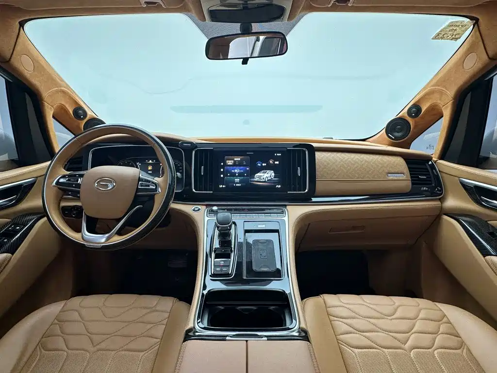 GAC Motor Trumpchi M8 — фото 20