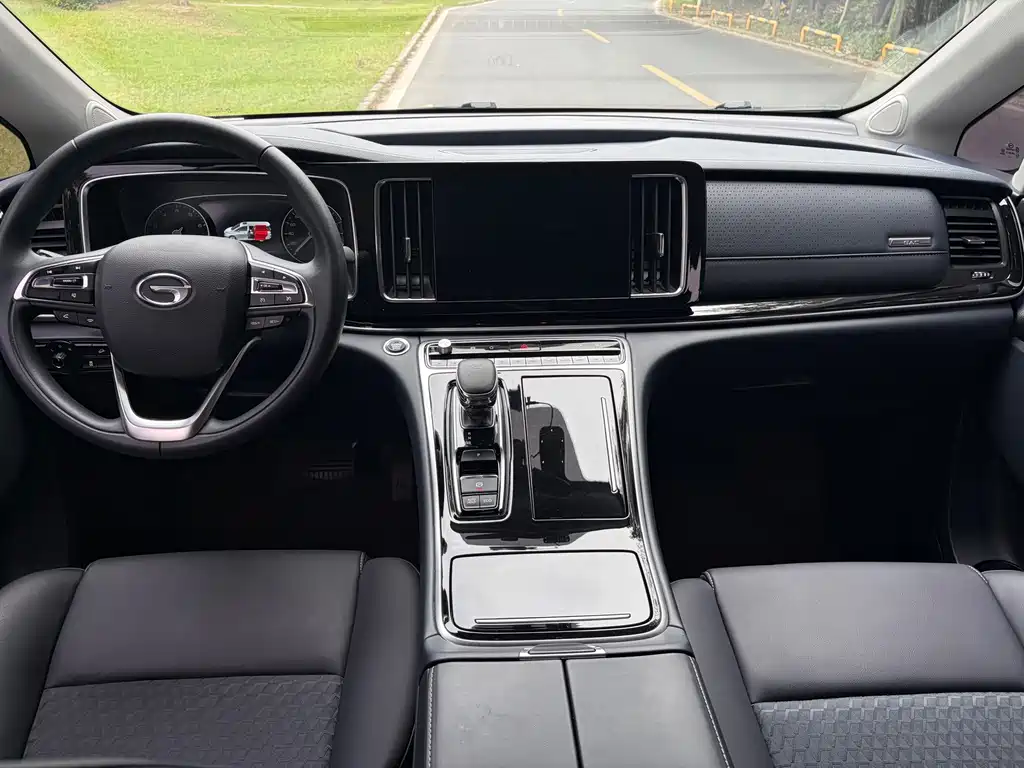 GAC Motor Trumpchi M8 — фото 15