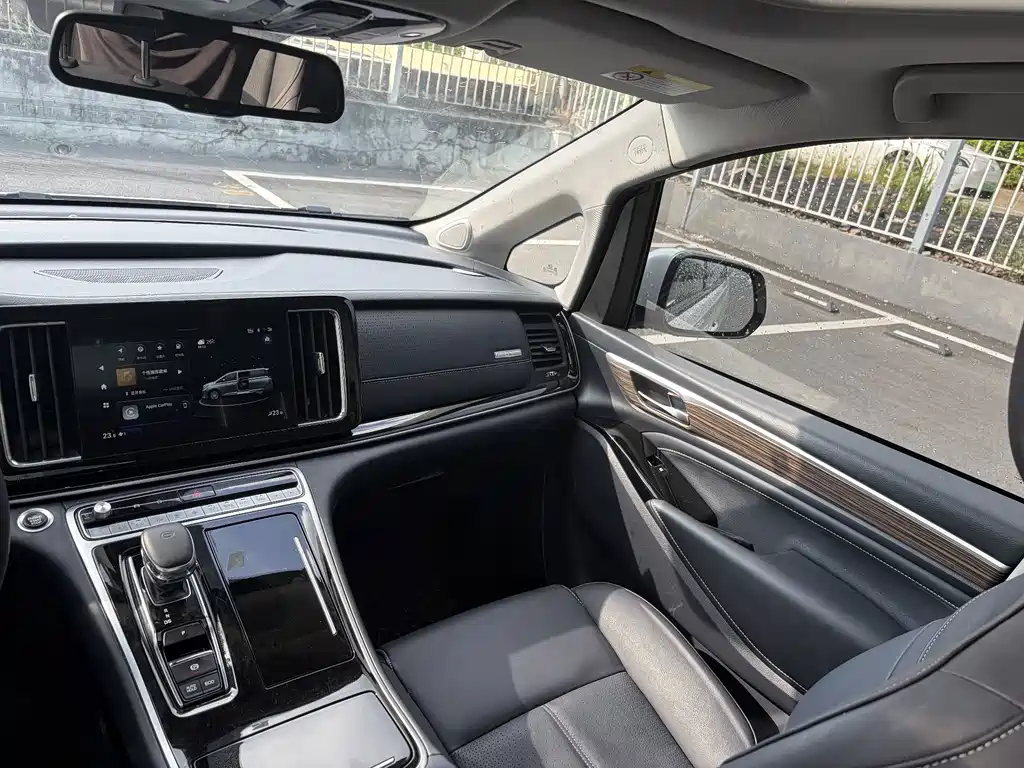 GAC Motor Trumpchi M8 — фото 20