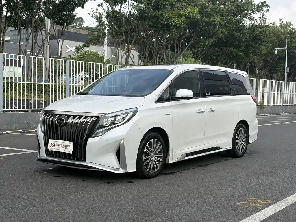 GAC Motor Trumpchi M8 — фото 1