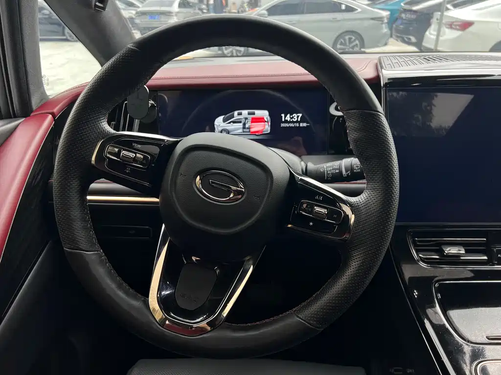GAC Motor Trumpchi M8 — фото 14