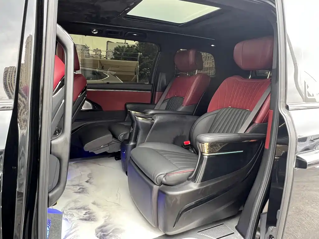 GAC Motor Trumpchi M8 — фото 23