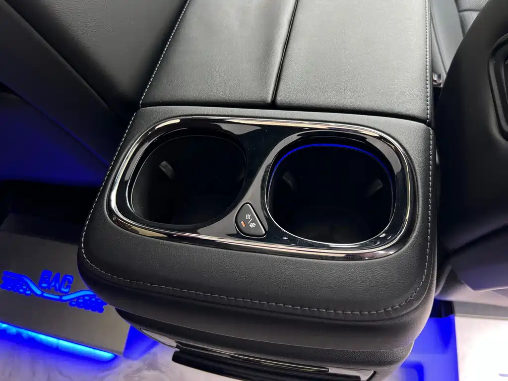 GAC Motor Trumpchi M8 — фото 28