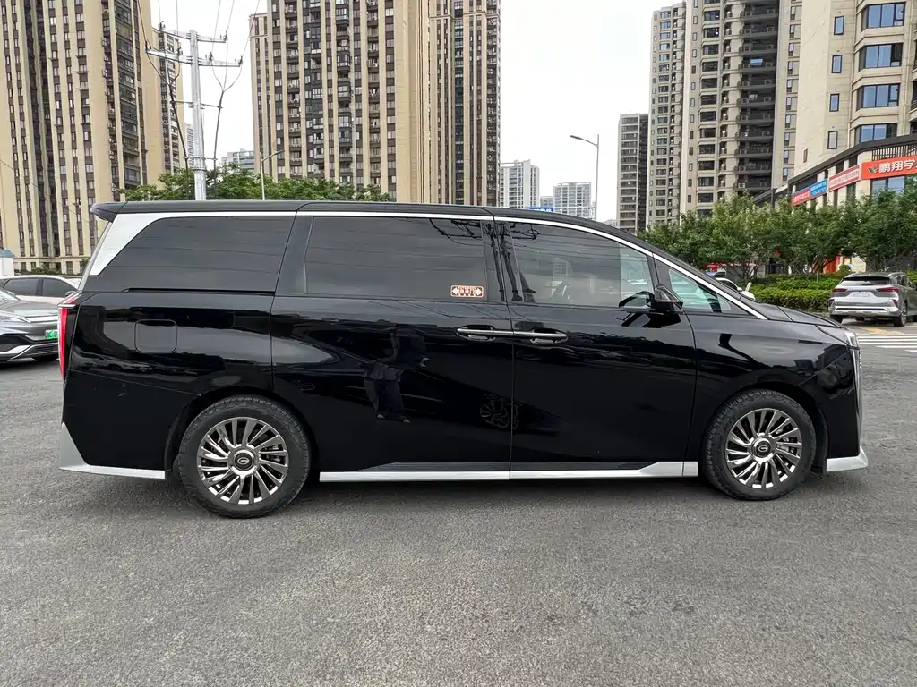 GAC Motor Trumpchi M8 — фото 8