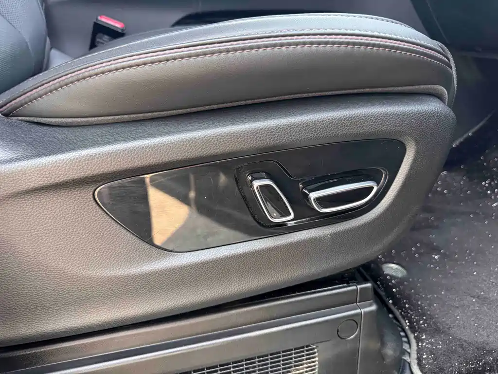 GAC Motor Trumpchi M8 — фото 19