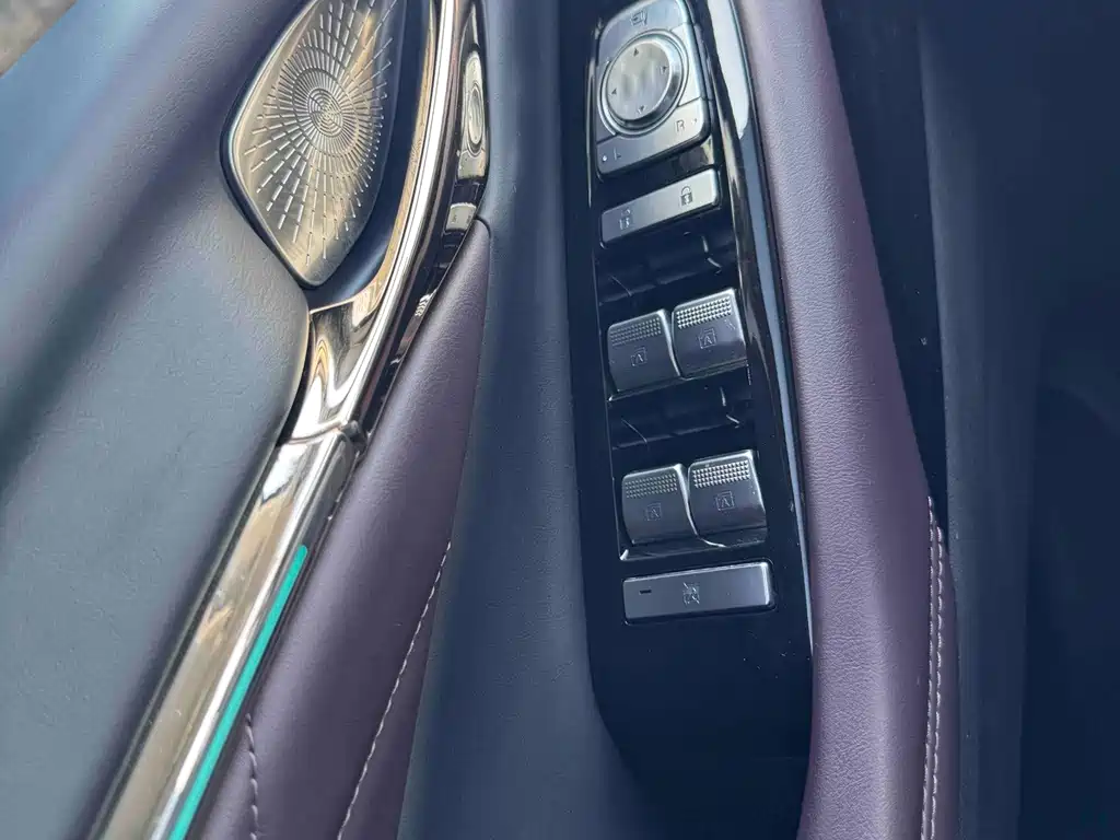 GAC Motor Trumpchi M8 — фото 29