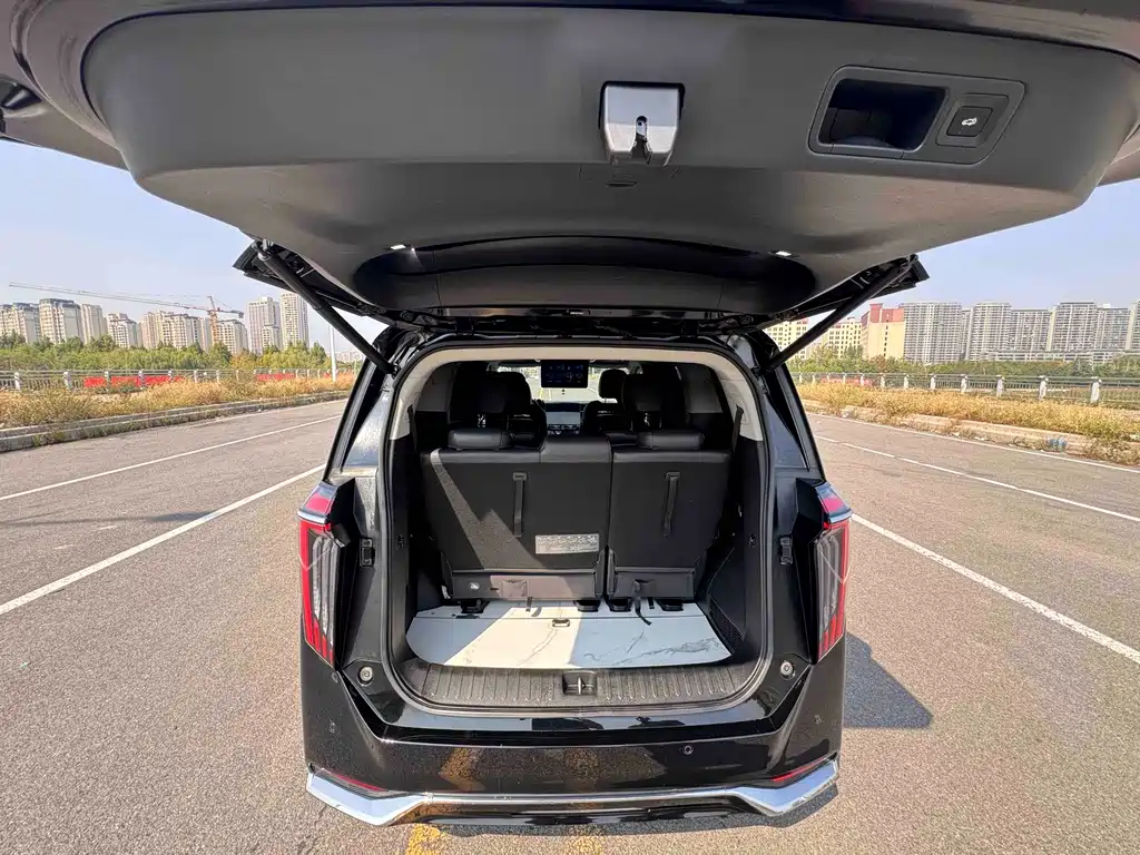 GAC Motor Trumpchi M8 — фото 32