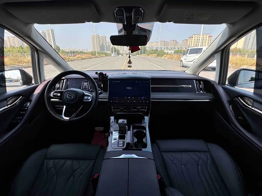 GAC Motor Trumpchi M8 — фото 9