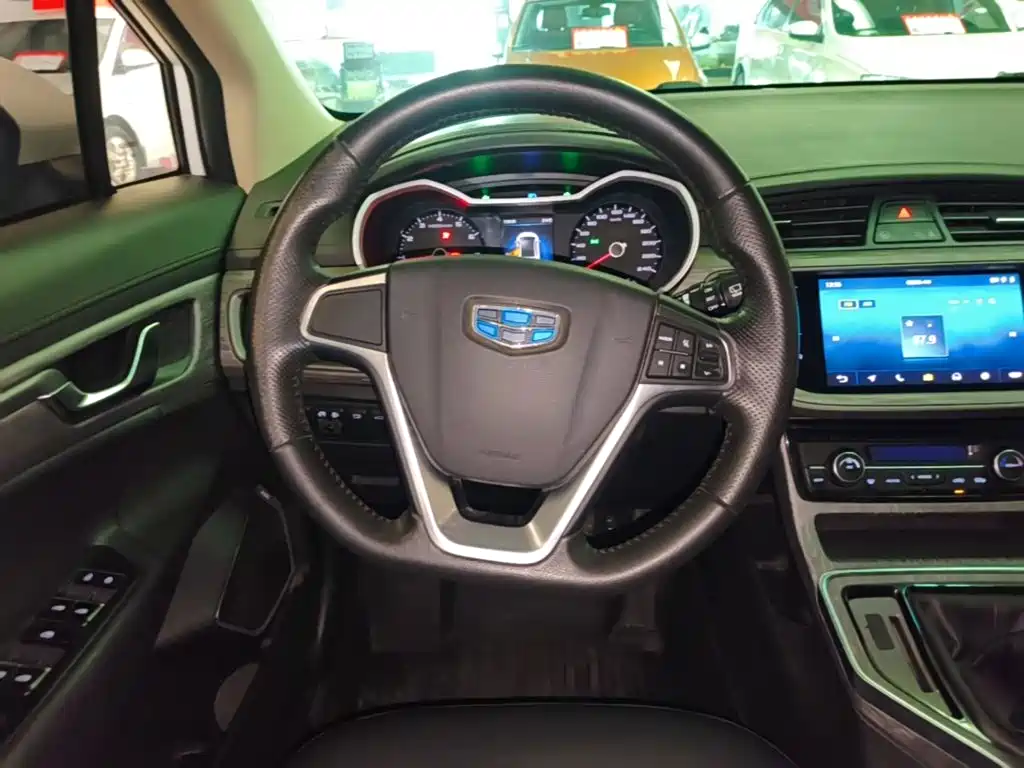 Geely Emgrand GS — фото 10